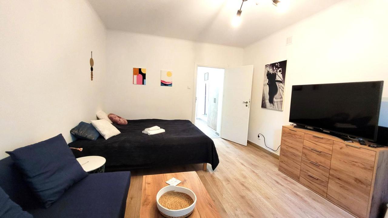 Great Life - Apartment Next To Metro Station วอร์ซอ ภายนอก รูปภาพ